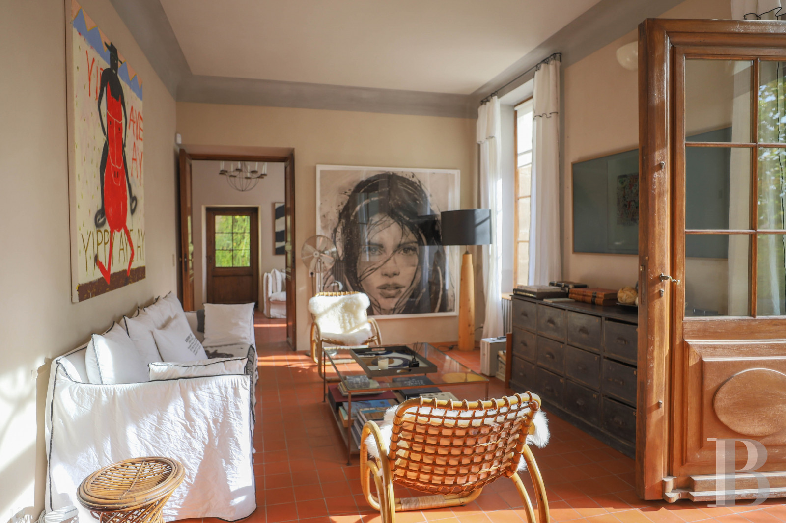 Dans les Alpes-de-Haute-Provence, au sud de Forcalquier, une maison de village traditionnelle et audacieuse - photo  n°15